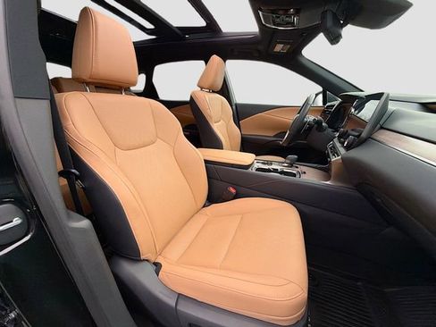 Used 2023 Lexus RX 350 w/ Accessory Package (2T) image 28