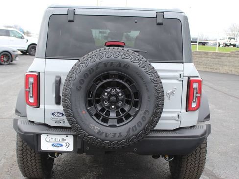 New 2026 Ford Bronco Badlands AWD/4WD image 7