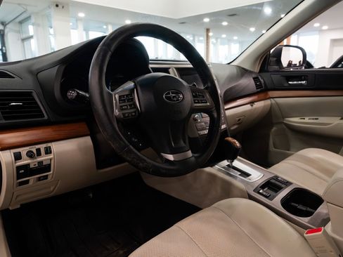 Used 2014 Subaru Outback 2.5i Limited image 8