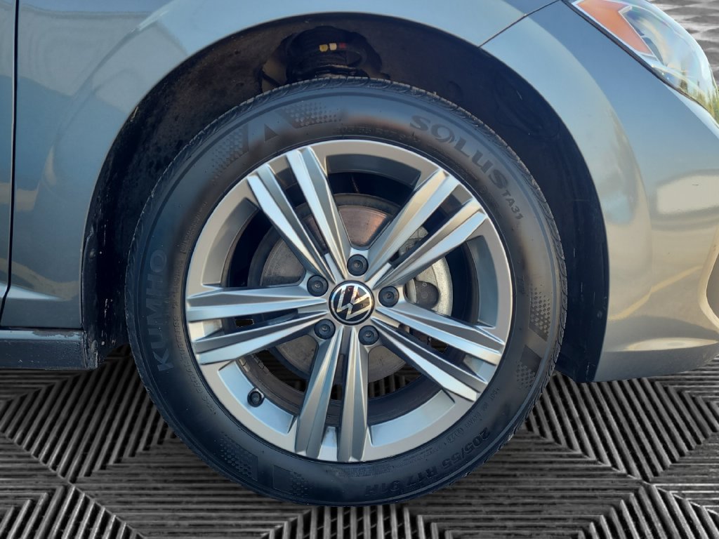 Used 2024 Volkswagen Jetta SE FWD image 16