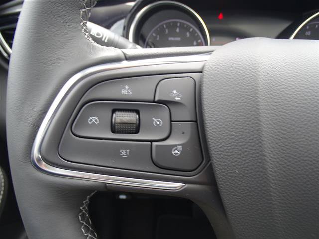 Used 2023 Buick Encore GX Essence w/ Experience Buick Package FWD image 14