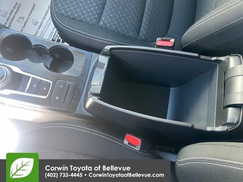 Used 2025 Ford Escape Active image 24