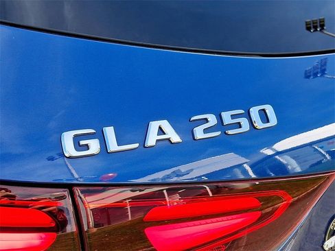 Used 2025 Mercedes-Benz GLA 250 GLA 250 image 30