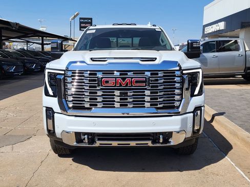 New 2026 GMC Sierra 2500 Denali w/ Denali Reserve Package AWD/4WD image 8