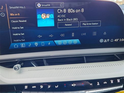 New 2026 Cadillac Optiq Luxury 2 image 14