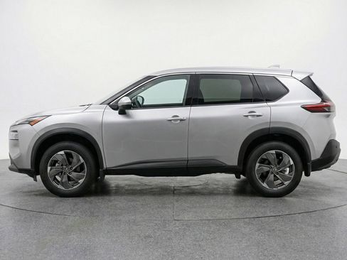 Used 2025 Nissan Rogue SV AWD/4WD image 5