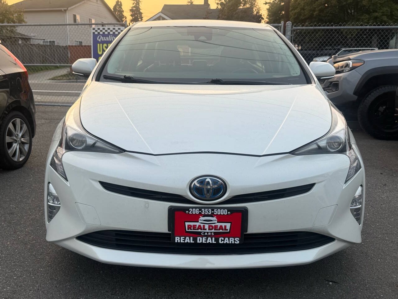 Used 2017 Toyota Prius Four Touring w/ Carpet Mat Package FWD image 2