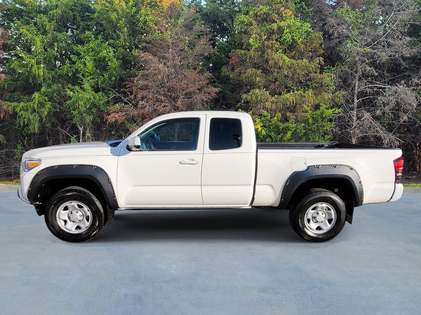 Used 2020 Toyota Tacoma SR RWD image 21