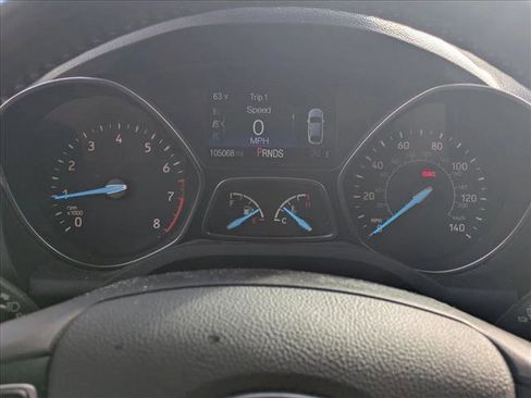 Used 2017 Ford Escape SE w/ Equipment Group 201A image 12