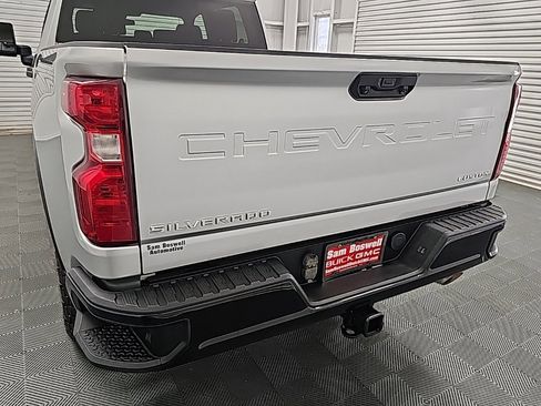 Used 2022 Chevrolet Silverado 2500 Custom w/ Custom Convenience Package image 7