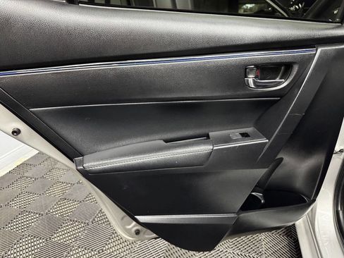 Used 2019 Toyota Corolla SE w/ Carpet Mat Package (TMS) FWD image 45
