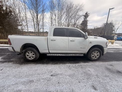 Used 2024 RAM 2500 Laramie image 8