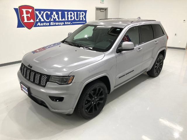 Used 2020 Jeep Grand Cherokee Altitude AWD/4WD image 6
