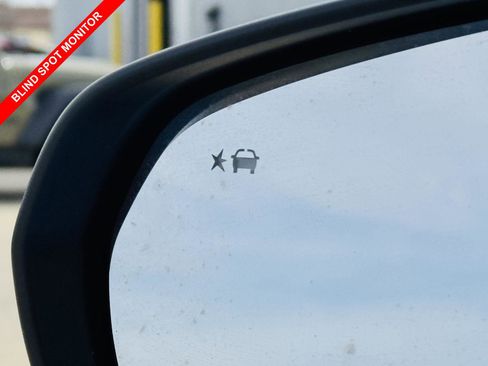 Used 2025 Chevrolet Trax LT w/ Driver Confidence Package image 10