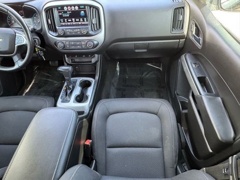 Used 2017 Chevrolet Colorado LT w/ LT Convenience Package image 17