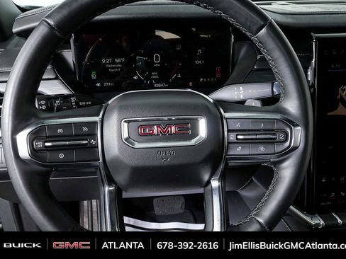 Used 2024 GMC Acadia Elevation w/ Luxury Package image 9