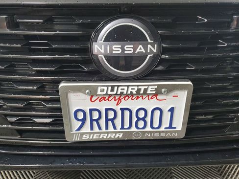 Used 2024 Nissan Sentra SV w/ SV Premium Package image 10