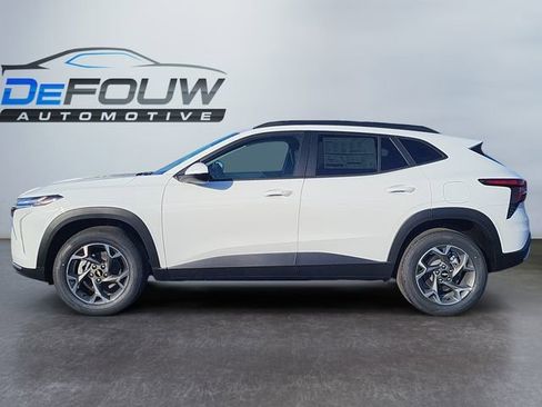 New 2026 Chevrolet Trax LT w/ Driver Confidence Package image 6