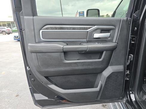 Used 2024 RAM 2500 Big Horn w/ Bed Utility Group image 14