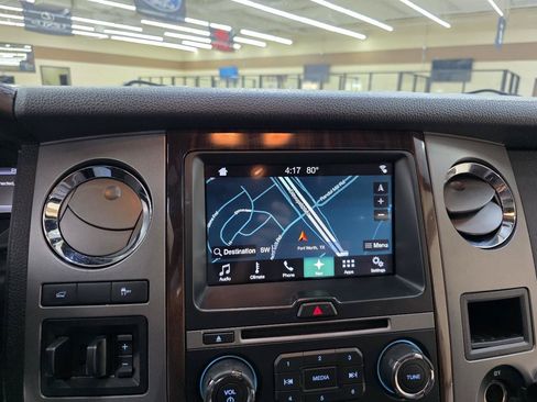 Used 2017 Ford Expedition Platinum RWD image 30