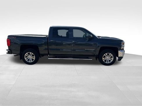 Used 2018 Chevrolet Silverado 1500 LT w/ All Star Edition AWD/4WD image 6