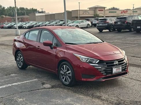 Certified 2024 Nissan Versa SV w/ Trunk Package FWD image 3