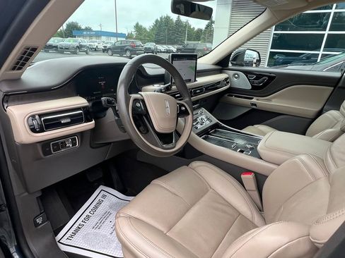 Used 2023 Lincoln Aviator Reserve w/ Equipment Group 201A image 25
