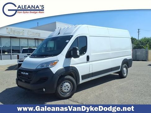 Used 2025 RAM ProMaster 2500 w/ Convenience Group FWD image 1