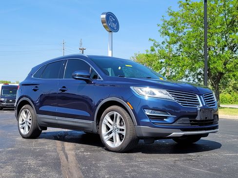 Used 2017 Lincoln MKC Reserve w/ Lincoln MKC Climate Package image 1