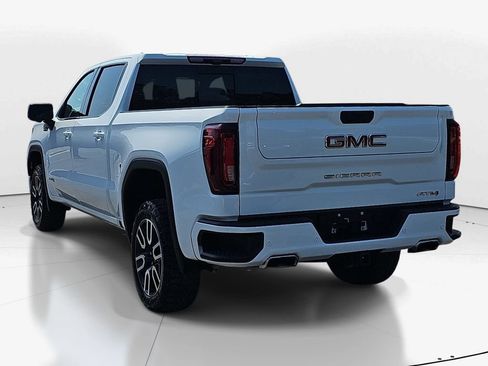 Used 2024 GMC Sierra 1500 AT4 w/ Technology Package AWD/4WD image 8