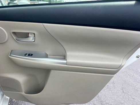 Used 2013 Toyota Prius V Five FWD image 17