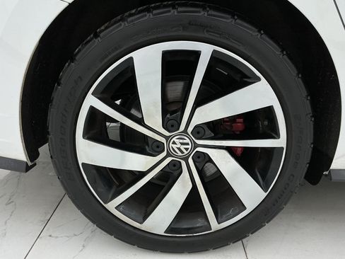 Used 2019 Volkswagen Jetta GLI FWD image 45