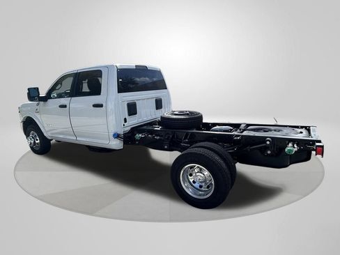 New 2025 RAM 3500 Big Horn image 5