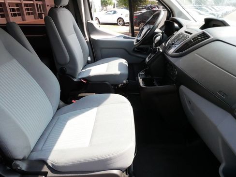 Used 2019 Ford Transit 350 XLT RWD image 11