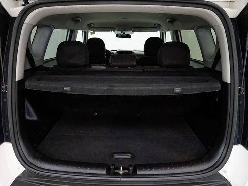 Used 2015 Kia Soul + image 25
