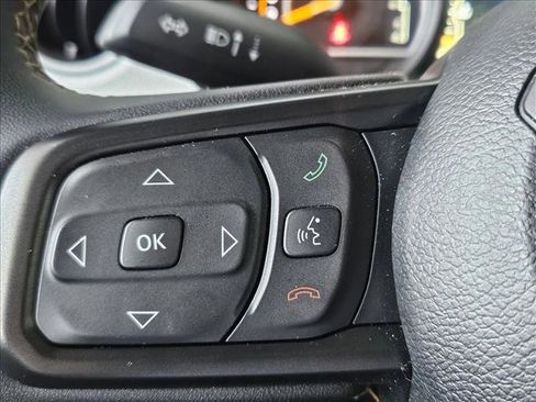 Used 2024 Jeep Gladiator Willys image 16