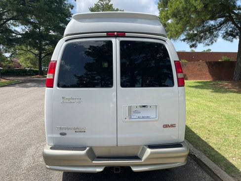 Used 2013 GMC Savana 2500 Extended RWD image 4