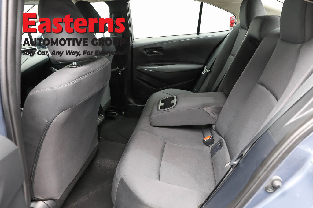 Used 2025 Toyota Corolla LE FWD image 21
