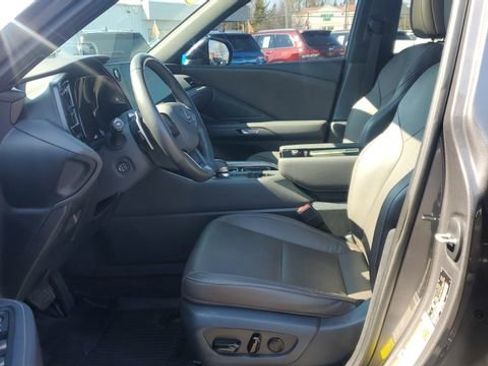 Used 2024 Lexus TX 350 AWD w/ Captains Chair Package image 4