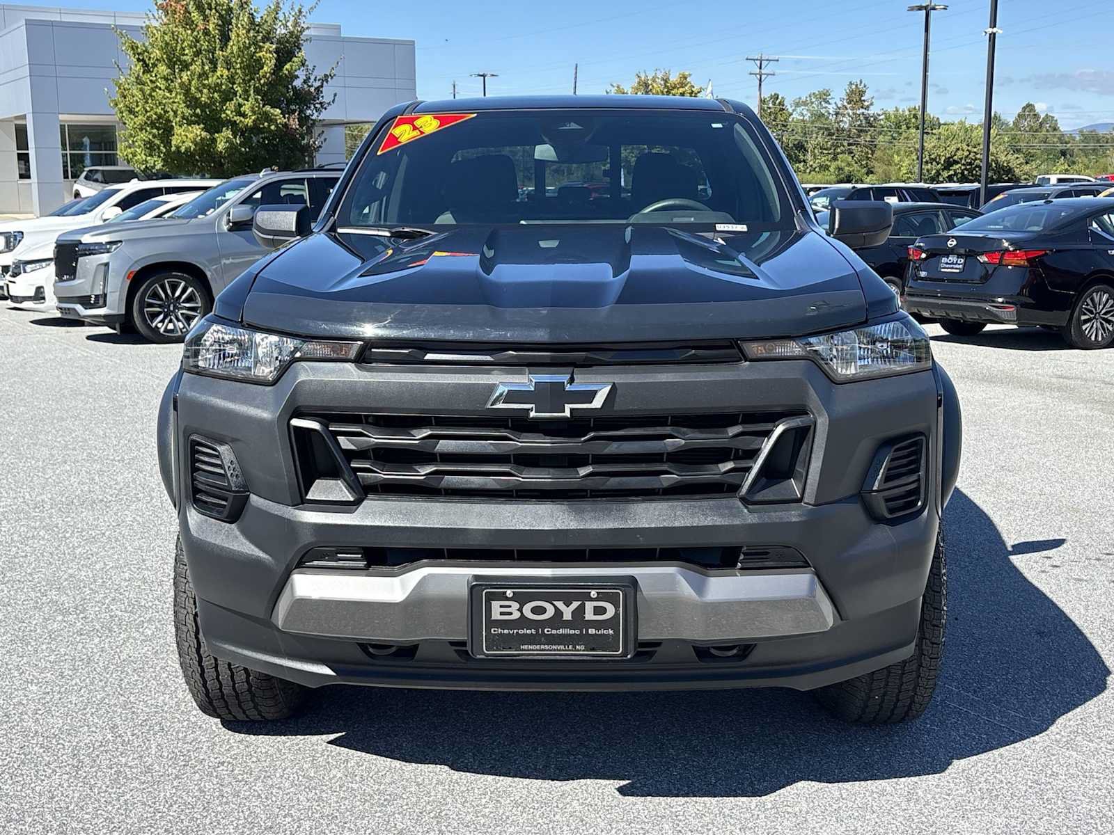 Used 2023 Chevrolet Colorado Trail Boss AWD/4WD image 3