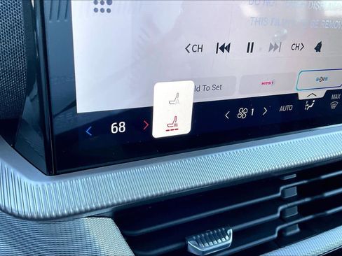 New 2026 Ford Explorer Active image 17