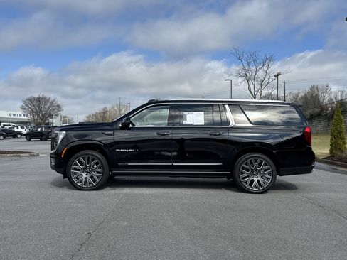 Used 2026 GMC Yukon XL Denali Ultimate w/ LPO, Floor Liner Package image 6