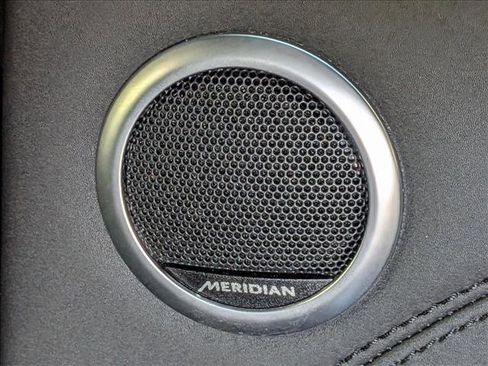 Used 2021 Land Rover Range Rover Evoque R-Dynamic SE image 15