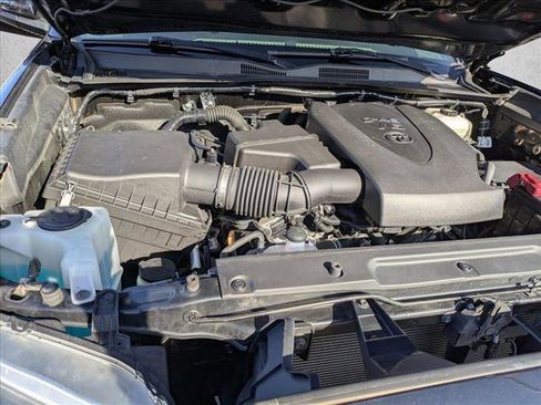 Used 2021 Toyota Tacoma TRD Off-Road w/ Technology Package image 21