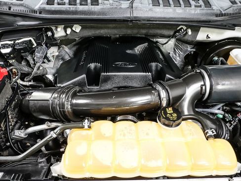 Used 2017 Ford F150 Lariat w/ Equipment Group 502A Luxury image 33