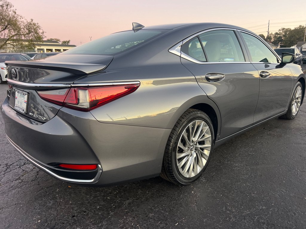 Used 2021 Lexus ES 250 w/ Luxury Package AWD/4WD image 7