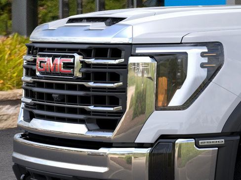 New 2026 GMC Sierra 2500 SLE w/ SLE Value Package; image 13