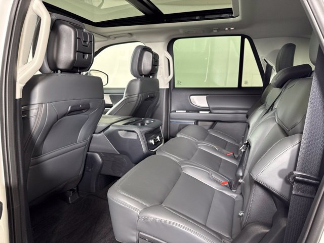 Used 2027 Ford Expedition Max Active AWD/4WD image 12