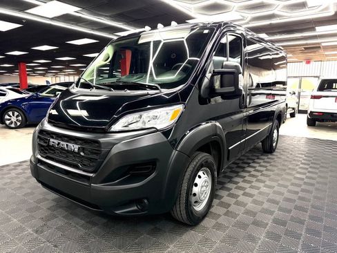 Used 2023 RAM ProMaster 2500 FWD image 6