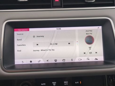 Used 2020 Land Rover Range Rover Evoque S AWD/4WD image 18